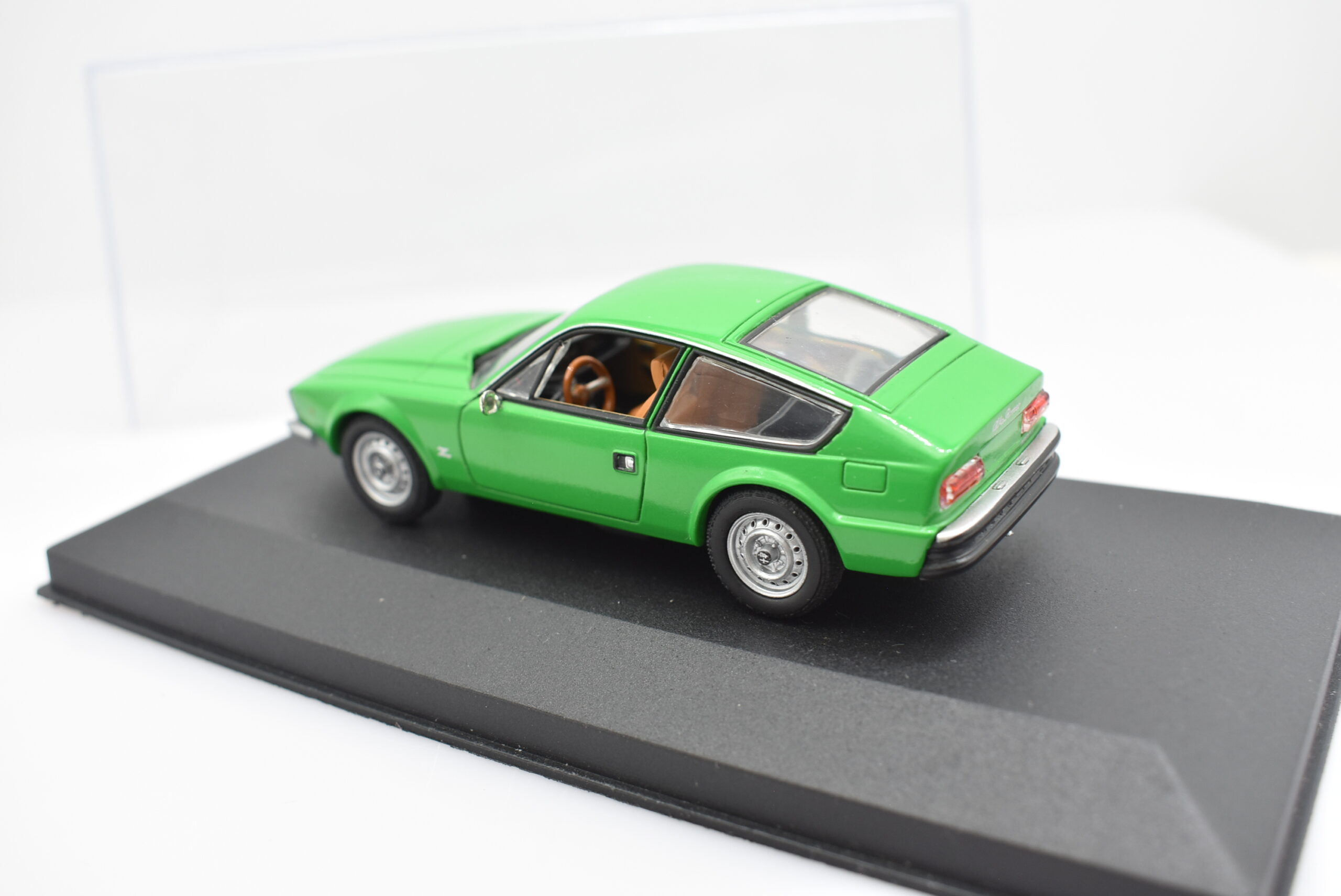 Modellino auto scala 1:43 Alfa Romeo 1600 Junior Zagato diecast modellismo da collezione - immagine 4