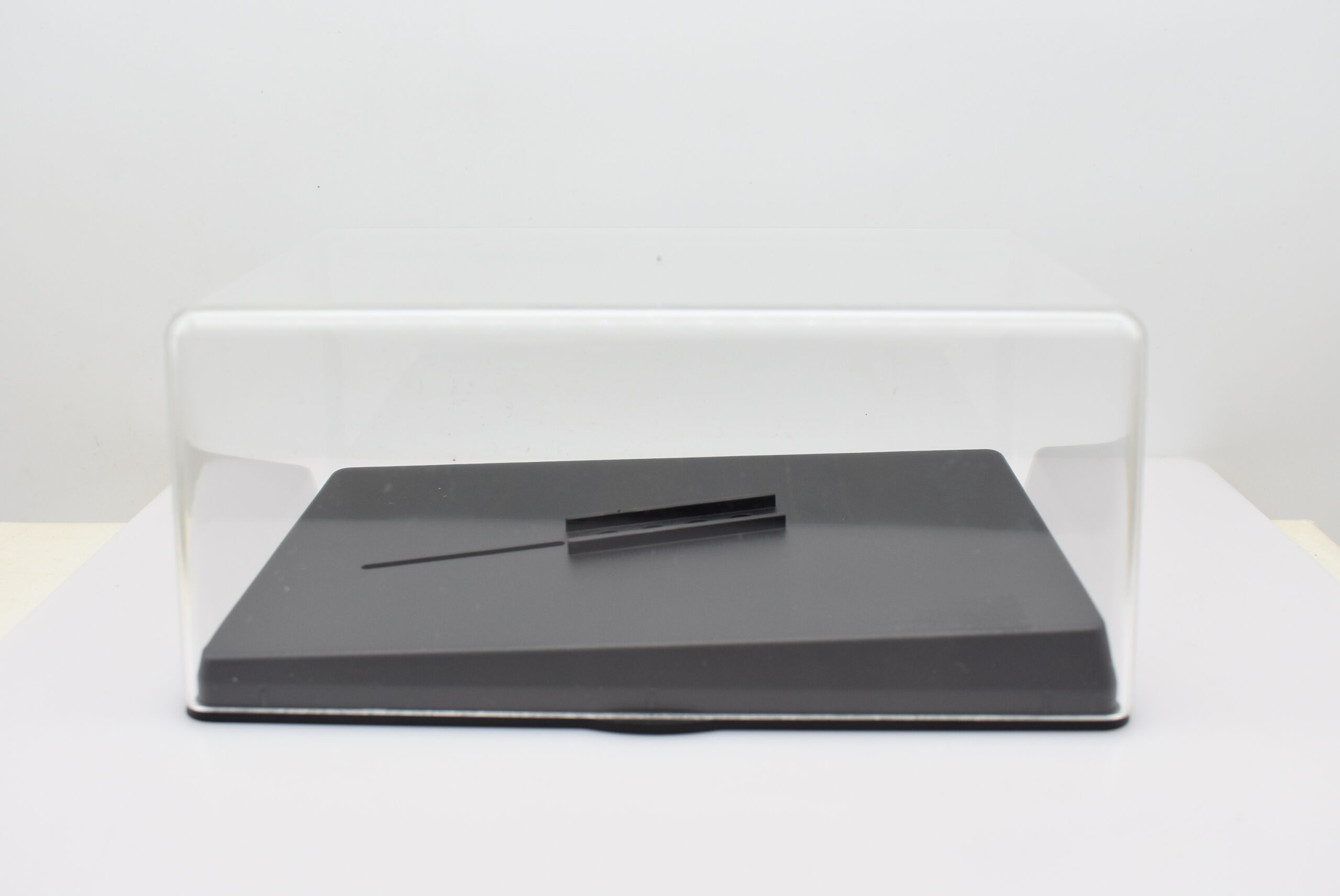 Espositore Per Modellini Auto 1:18 &ndash; Base In Plastica Per AutoArt, Exoto, CMC (Rosetta)