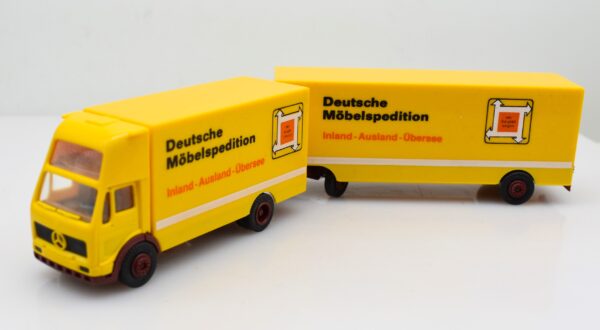 Herpa modellino camion scala 1:87 Mercedes Benz NG Deutsche Möbelspedition modellismo da collezione