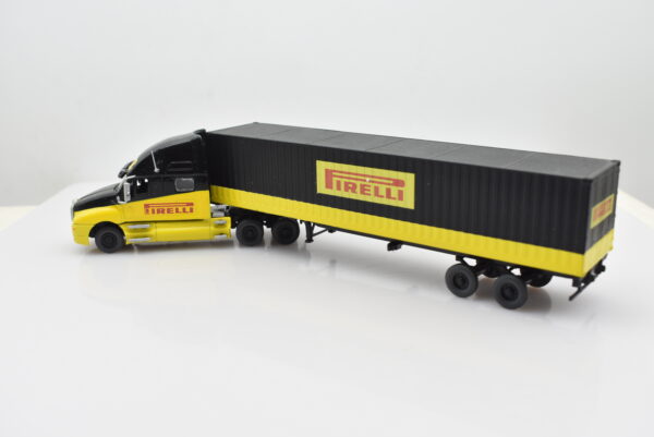 Italeri modellino camion Kenworth T2000 scala 1:87 Pirelli modellismo da collezione - immagine 5