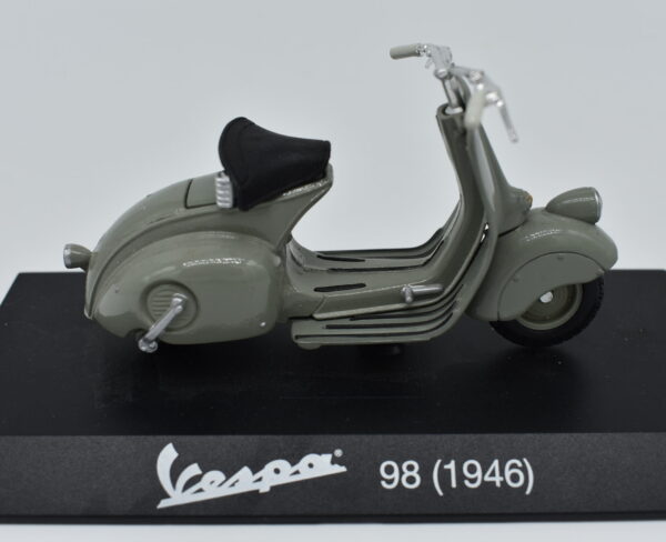 Modellini vespa 98 scala 1:18 modellismo da collezione