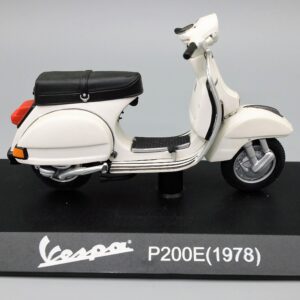 Modellini vespa P200E scala 1:18 modellismo da collezione