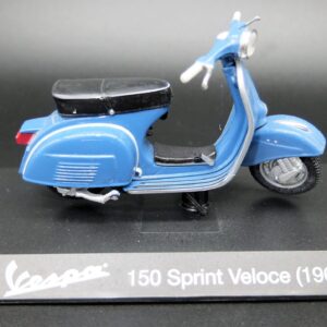 Modellini vespa 150 SPRINT VELOCE scala 1:18 modellismo da collezione