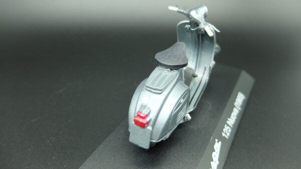 Modellini vespa 125 Nuova scala 1:18 modellismo da collezione - immagine 4