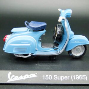 Modellini vespa 150 Super scala 1:18 modellismo da collezione