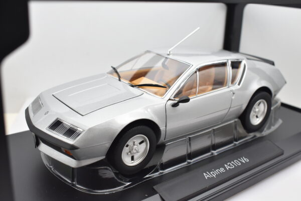Modellino auto scala 1:18 Alpine A310 V6 Norev diecast modellismo da collezione - immagine 10