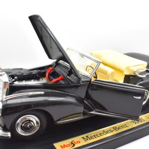 Modellino auto scala 1:18 Mercedes Benz 300S Maisto diecast modellismo da collezione