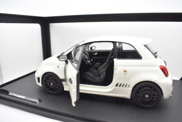 Modellino auto scala 1:18 Fiat 500 F595 Abarth Solido diecast modellismo da collezione - immagine 3