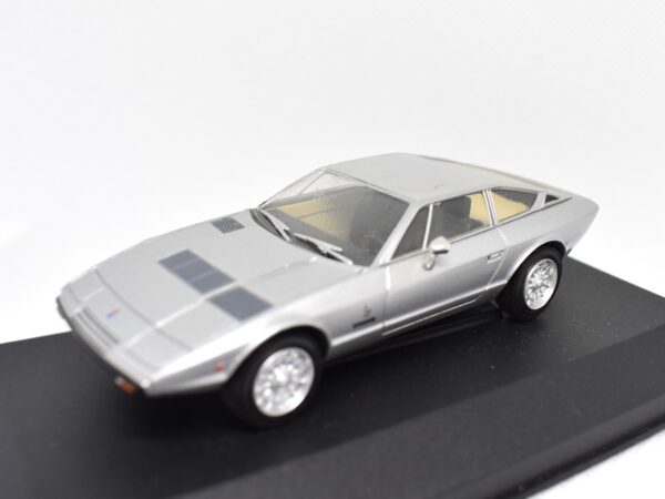 Modellino auto scala 1:43 Maserati Khamsin diecast modellismo da collezione