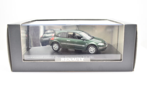 Modellino auto scala 1:43 Renault Megane Coupe Sport 16v Norev diecast modellismo da collezione - immagine 2