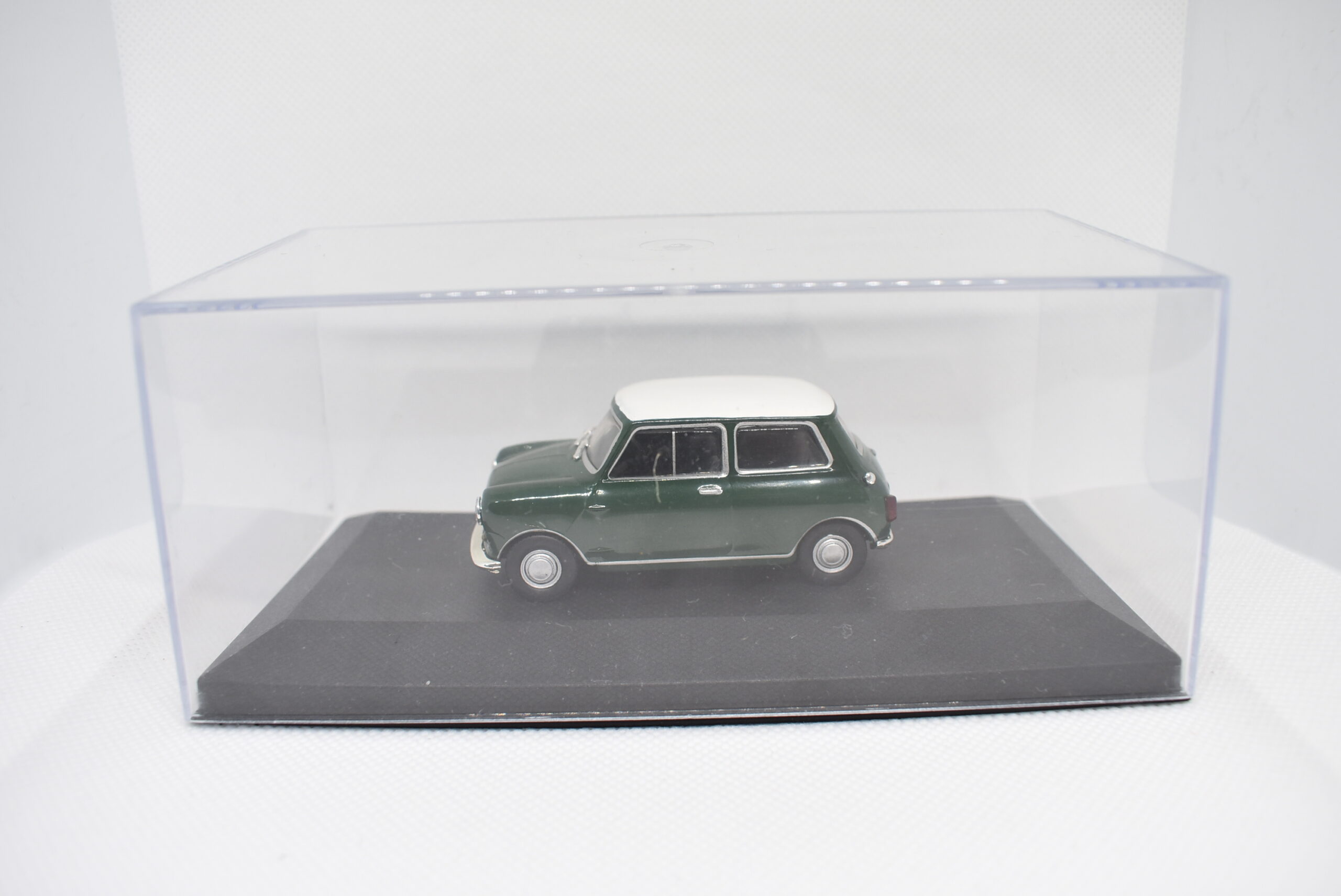 Modellino auto scala 1:43 Mini Cooper diecast modellismo da collezione - immagine 2