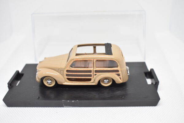 Modellino auto scala 1:43 Fiat 500 C Giardiniera Brumm diecast modellismo da collezione - immagine 2