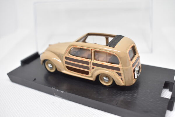 Modellino auto scala 1:43 Fiat 500 C Giardiniera Brumm diecast modellismo da collezione - immagine 4