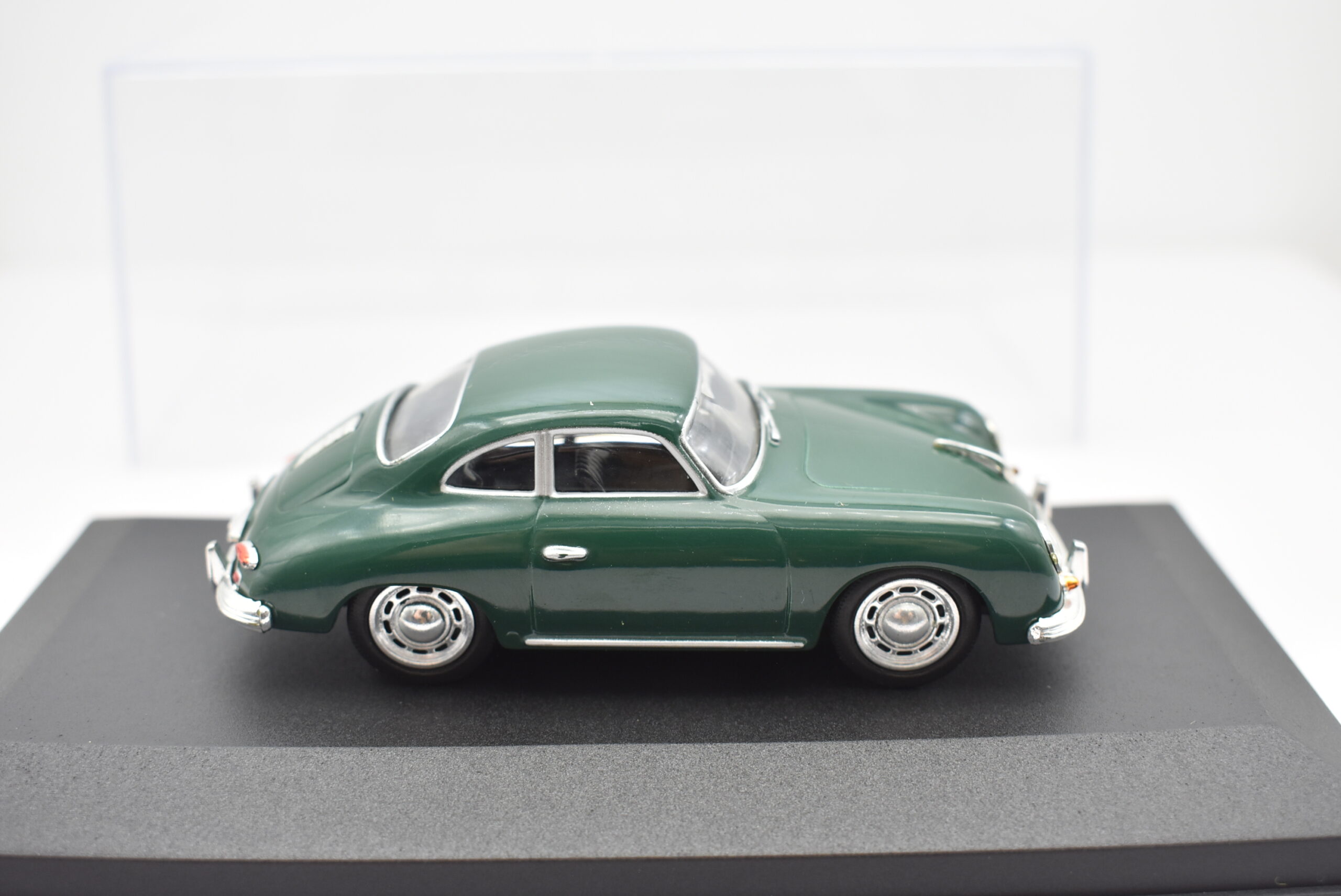 Modellino auto scala 1:43 Porsche 356A Carrera Coupe diecast modellismo da collezione - immagine 4
