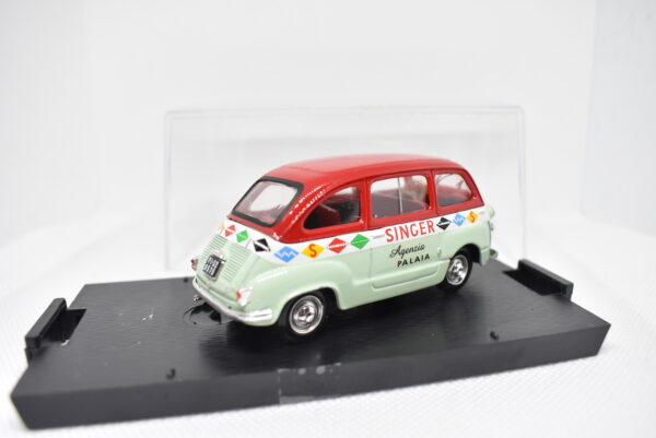 Modellino auto commerciale scala 1:43 Fiat 600 Multipla Singer Brumm diecast modellismo da collezione - immagine 4