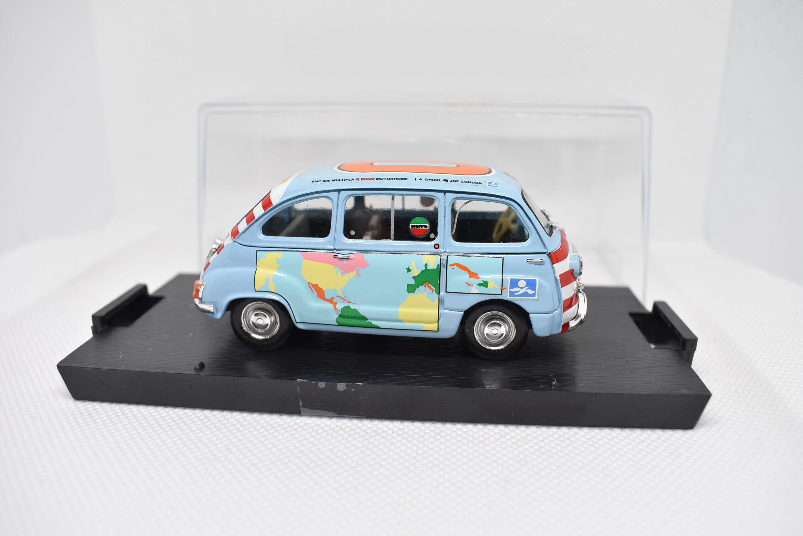 Modellino auto scala 1:43 Fiat 600 Multipla Brumm diecast modellismo da collezione - immagine 3