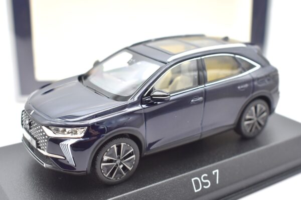 Modellino auto scala 1:43 DS 7 Norev diecast modellismo da collezione