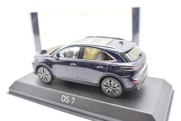 Modellino auto scala 1:43 DS 7 Norev diecast modellismo da collezione - immagine 4