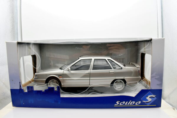 Modellino auto scala 1:18 Renault 21 Turbo Solido diecast modellismo da collezione - immagine 2