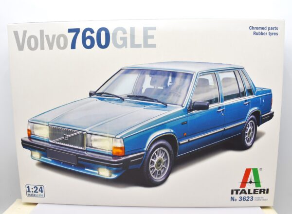 Modellino auto kit di montaggio scala 1:24 Volvo 760 GLE Italeri modellismo da collezione
