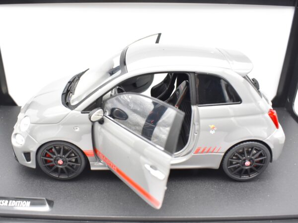 Modellino auto scala 1:18 Fiat 500 695 Abarth XSR Edition Solido diecast modellismo da collezione