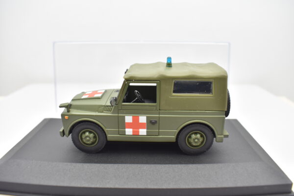 Modellino auto carabinieri scala 1:43 JEEP Fiat Nuova Campagnola CROCE ROSSA - immagine 2