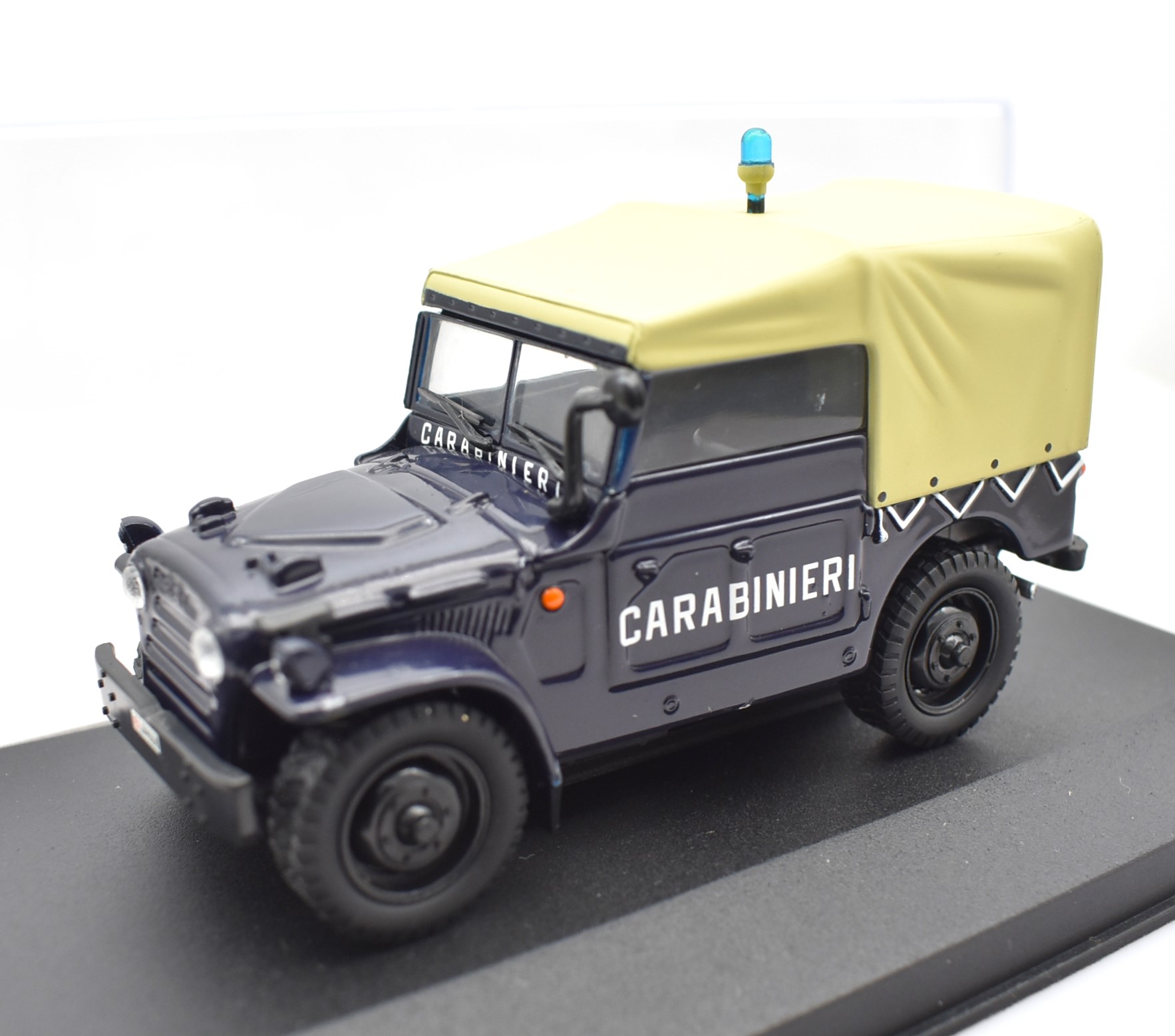 Modellino auto carabinieri scala 1:43 Fiat Campagnola A.R. 59 diecast modellismo da collezione
