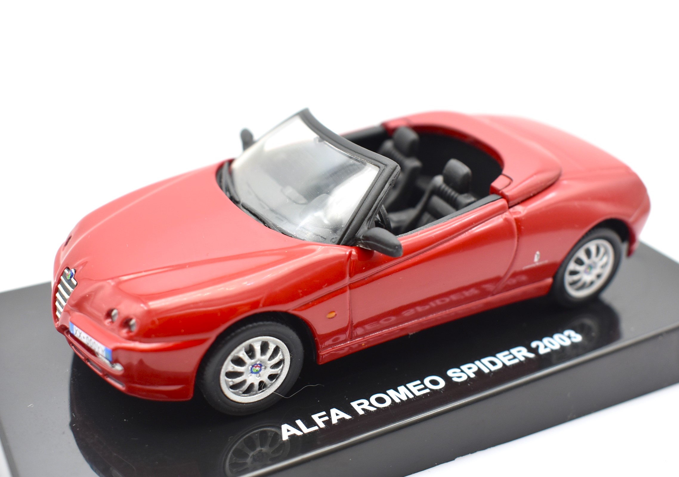 Modellino auto scala 1:43 Alfa Romeo Spider diecast modellismo da collezione