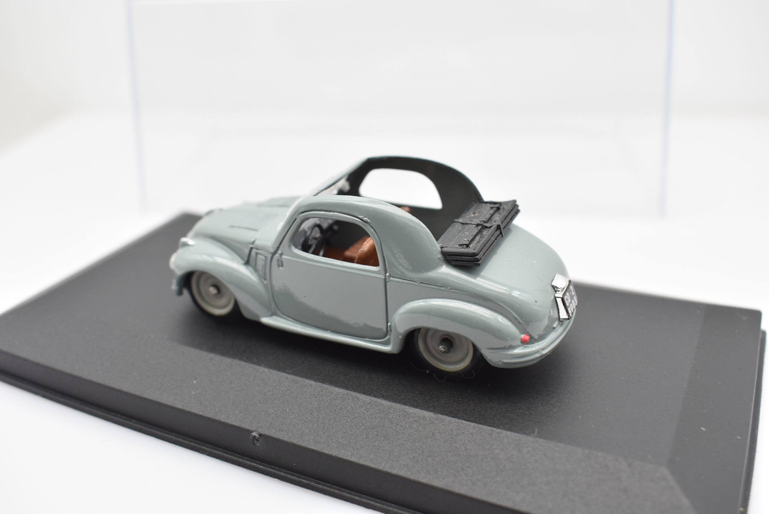 Modellino auto scala 1:43 Fiat 500 C Brumm diecast modellismo da collezione - immagine 4