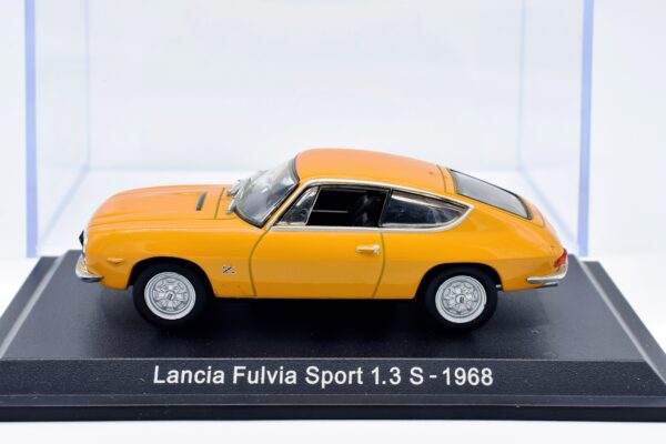 Modellino auto scala 1:43 Lancia FULVIA SPORT diecast modellismo statico - immagine 3