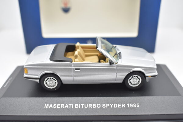 Modellino auto scala 1:43 Maserati Biturbo Spyder IXO diecast modellismo statico - immagine 3
