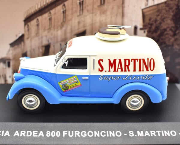 Modellino auto furgone scala 1:43 Lancia Ardea 800 S. Martino diecast modellismo statico