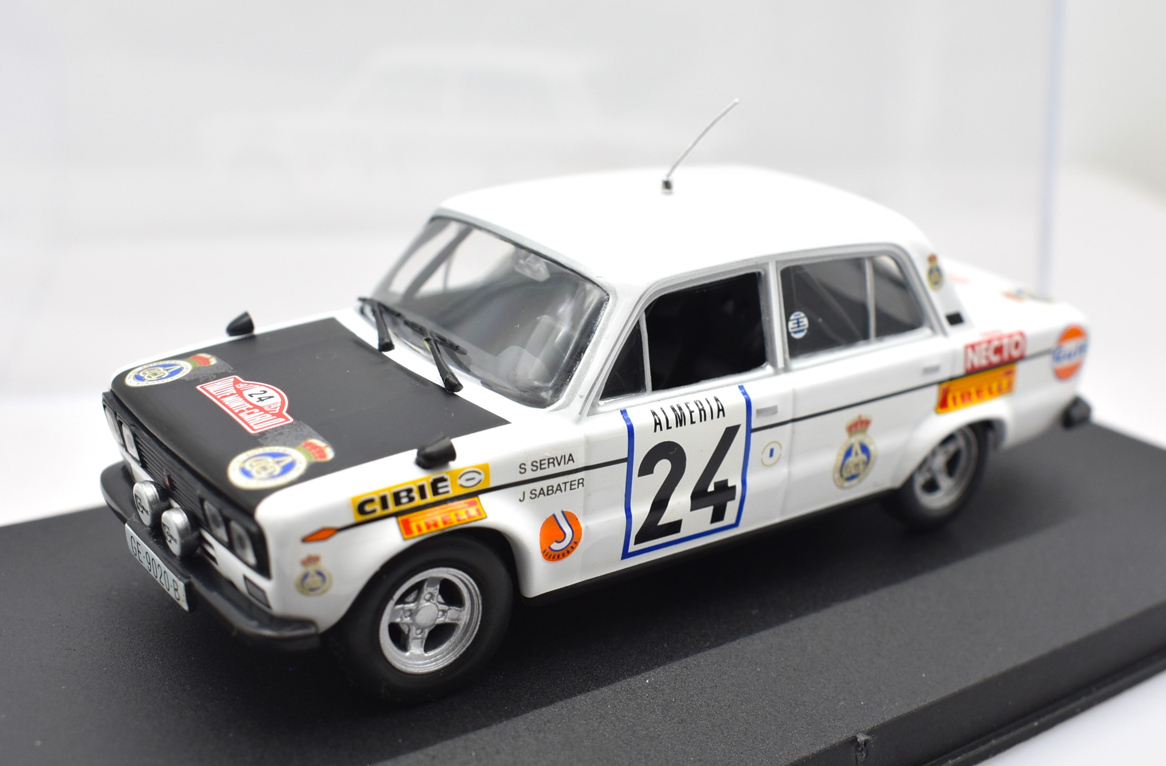 Modellino auto rally scala 1:43 Seat 1430 diecast modellismo statico