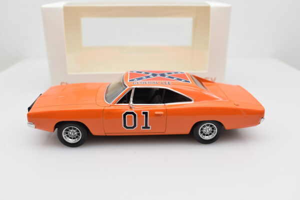Modellino auto film HAZZARD Generale Lee DODGE CHARGER scala 1:43 modellismo car - immagine 4