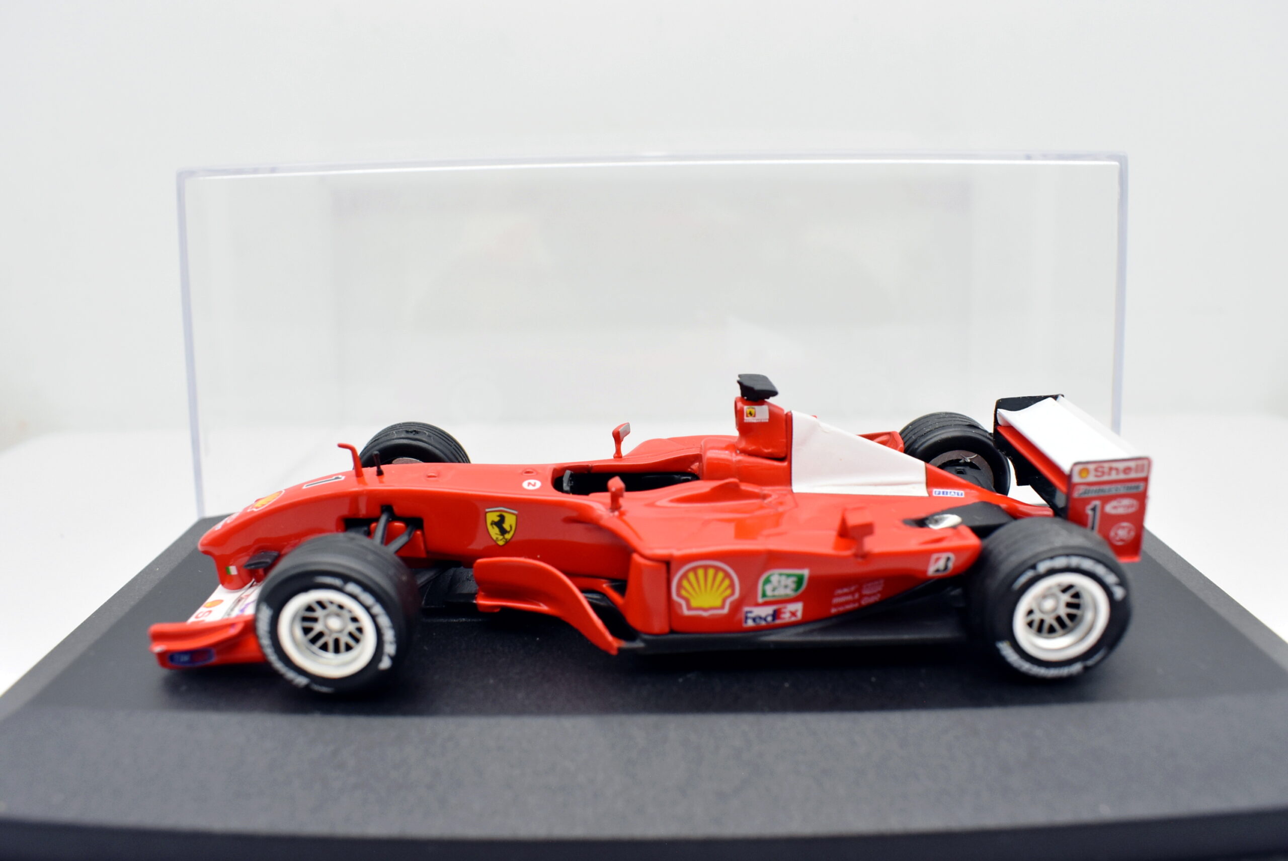 Modellino auto scala 1:43 FORMULA 1 Ferrari F1 2001 diecast modellismo