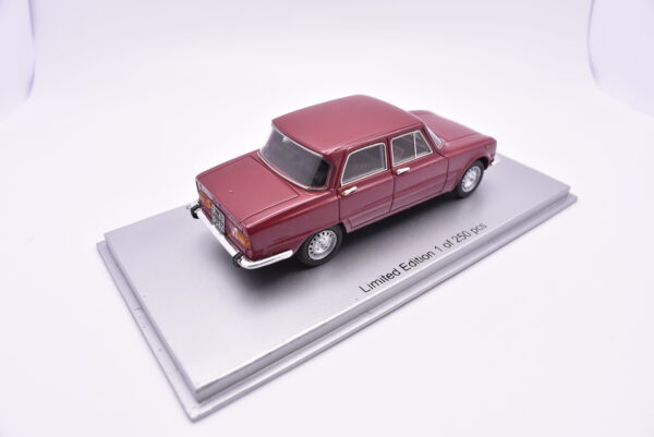 Modellino auto scala 1:43 Alfa Romeo Nuova Giulia Super 1300 Kess modellismo statico - immagine 5