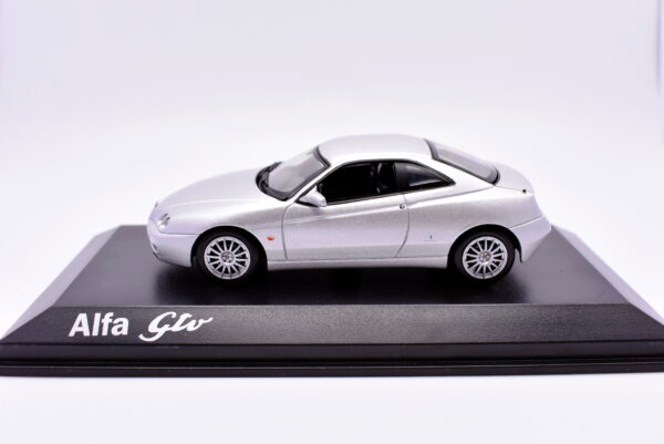 Modellino Auto Scala 1:43 Alfa Gtv Norev diecast modellismo statico da collezione - immagine 3