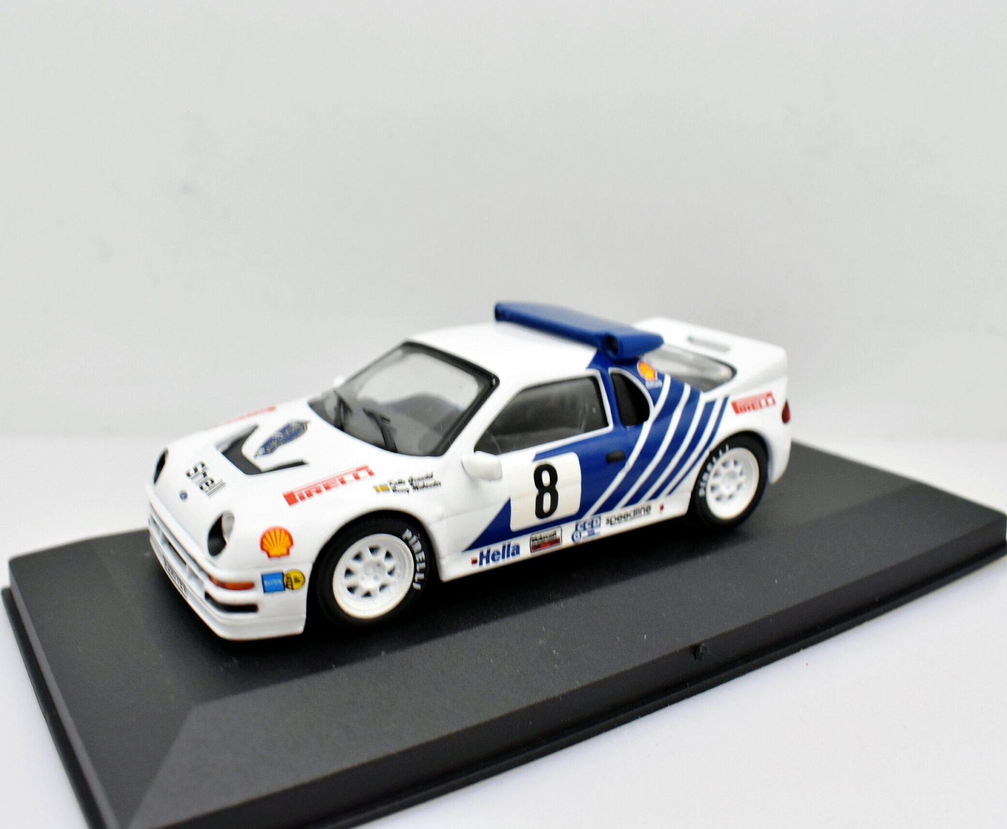 Modellino auto rally scala 1:43 Ford RS 200 Ixo diecast modellismo statico