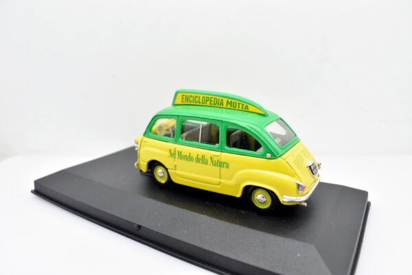 Modellino auto scala 1:43 Fiat 600 Multipla Brumm diecast modellismo usati - immagine 4