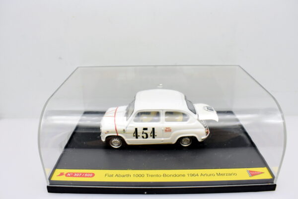 Modellino auto rally scala 1:43 Fiat Abarth 600 1000 BRUMM modellismo statico - immagine 2