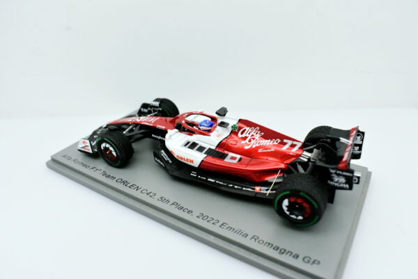 Modellino auto Formula 1 F1 scala 1:43 Alfa Romeo Orlen C42 Spark modellismo statico - immagine 2