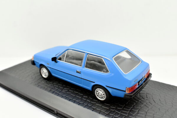 Modellino Auto Scala 1:43 Volvo 343 diecast modellismo statico - immagine 5