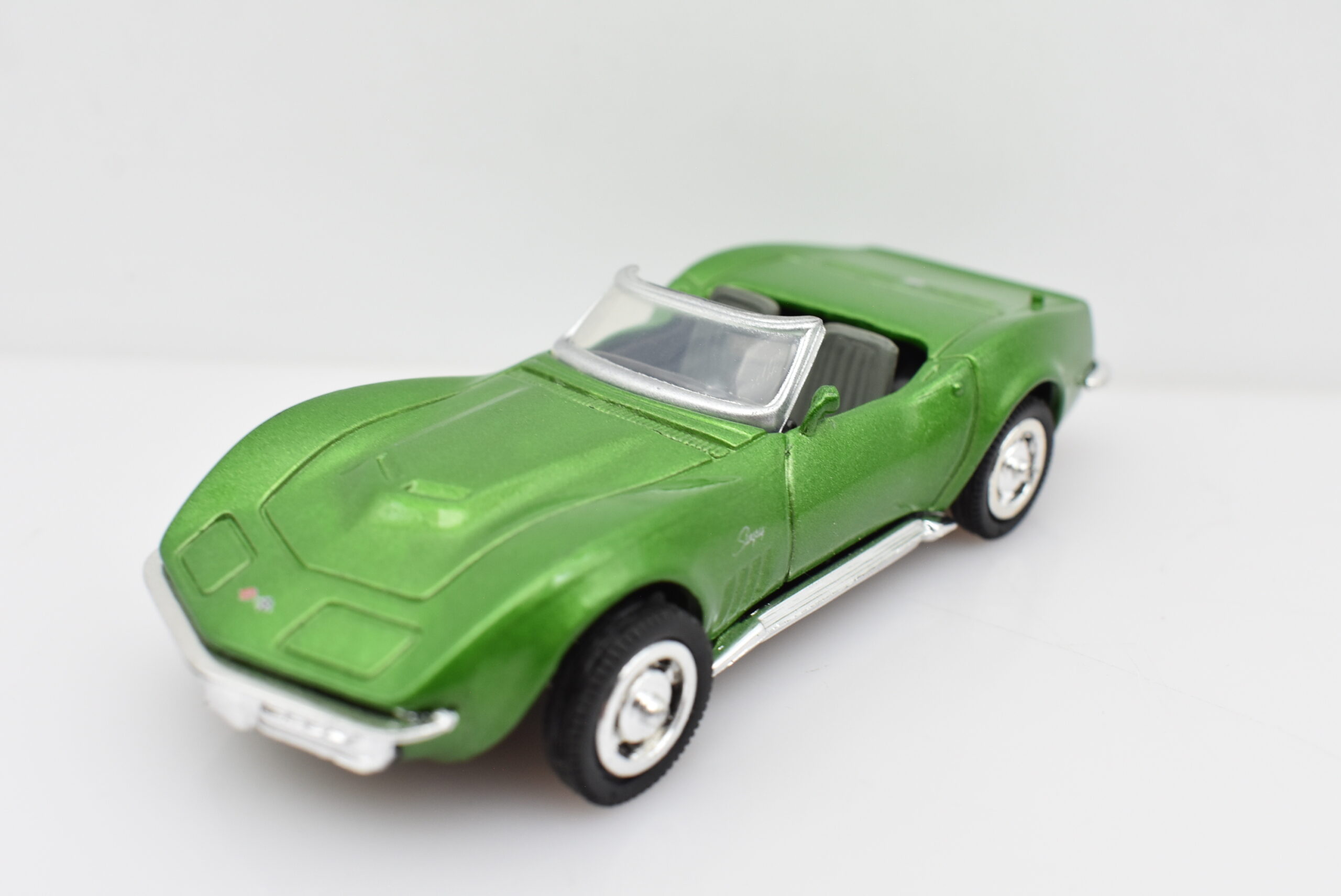 Modellino Auto Scala 1:43 Corvette 1969 diecast modellismo statico