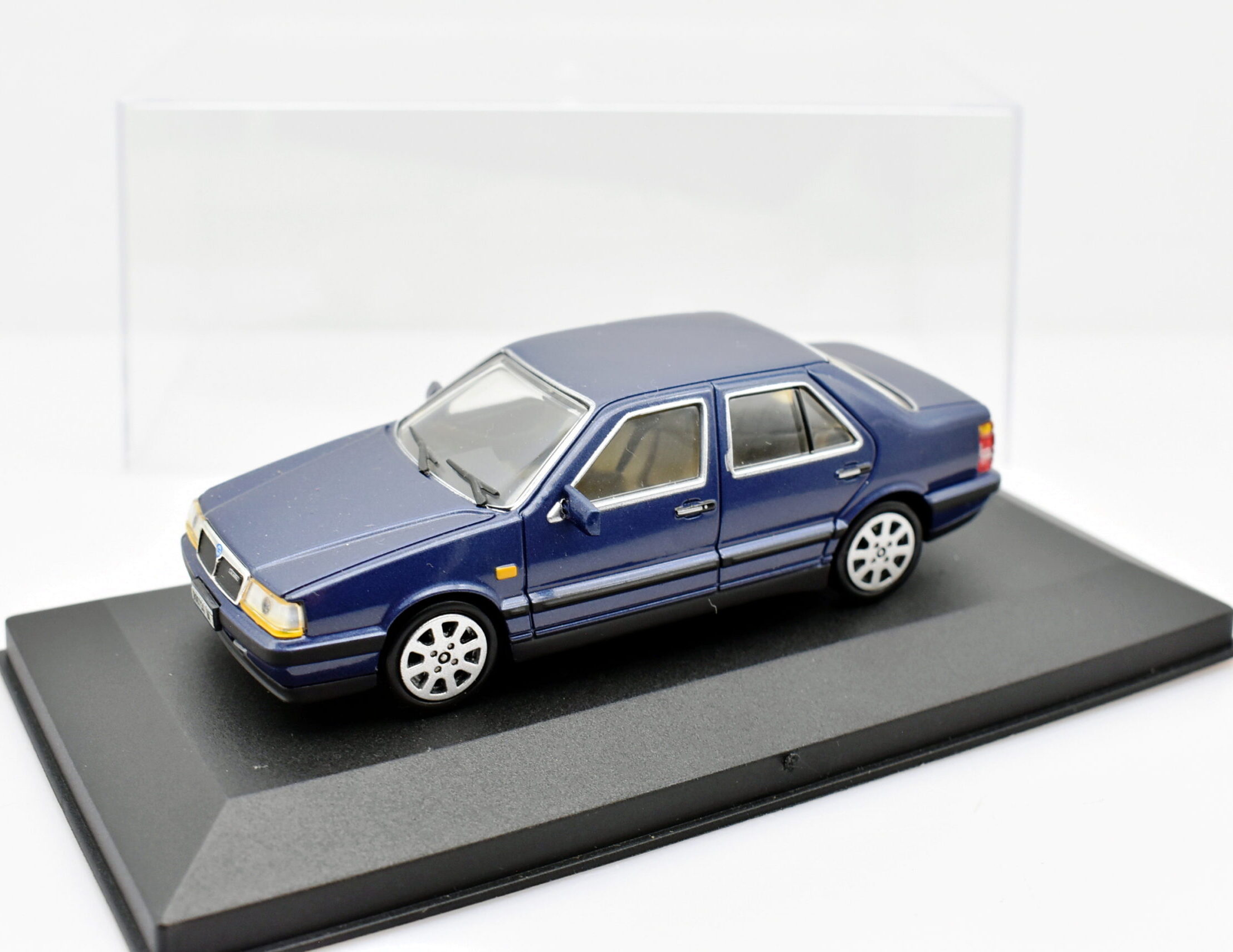 Modellino auto scala 1:43 Lancia Thema Turbo IE diecast modellismo statico da collezione