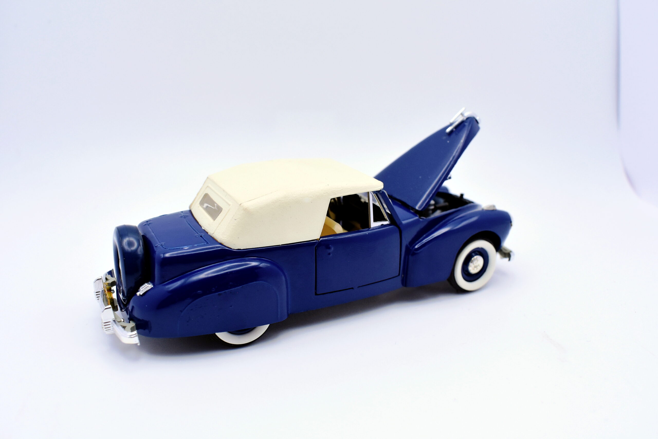 Modellino auto scala 1:43 Lincoln Continental V12 Rio diecast modellismo statico usati - immagine 3