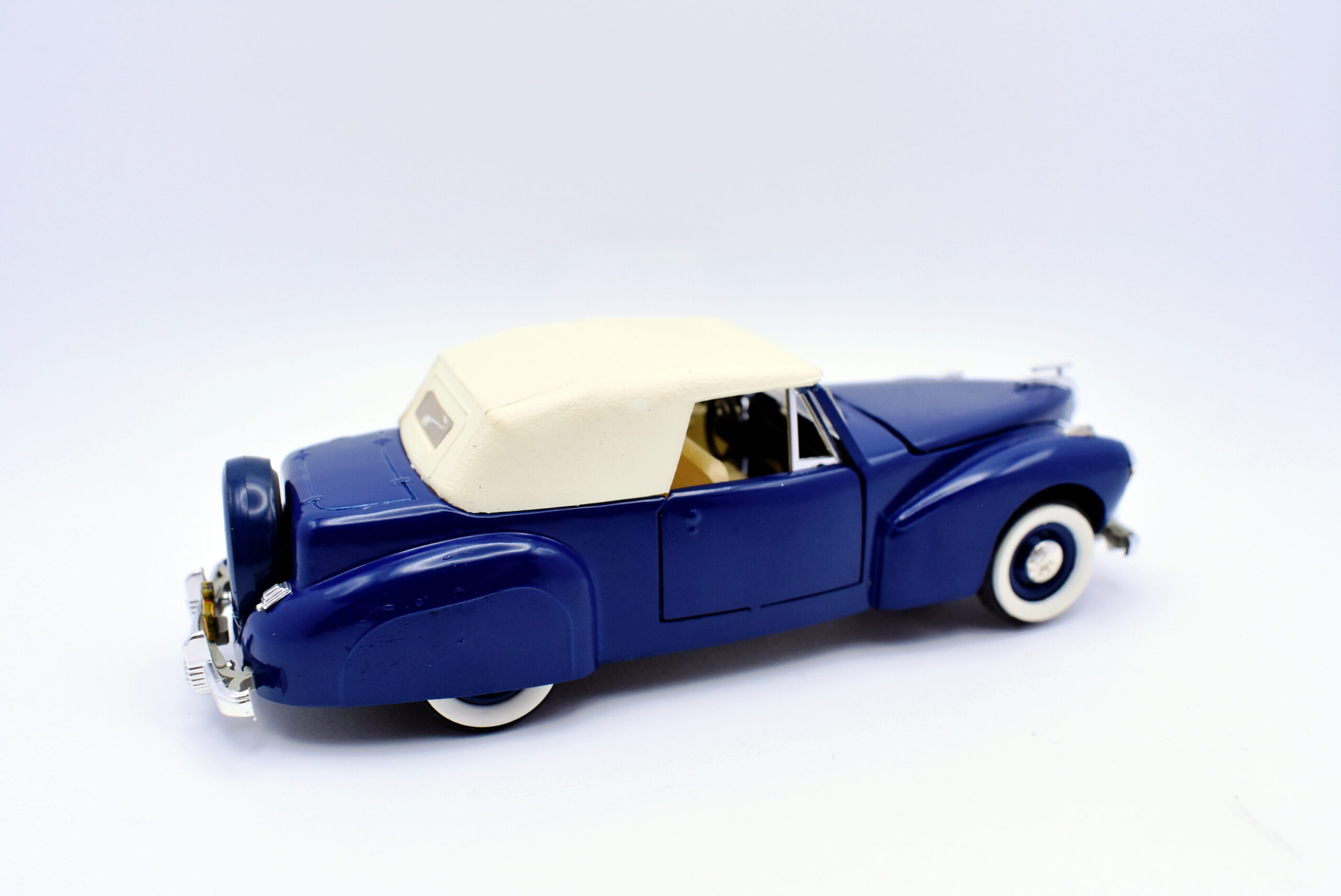 Modellino auto scala 1:43 Lincoln Continental V12 Rio diecast modellismo statico usati - immagine 6