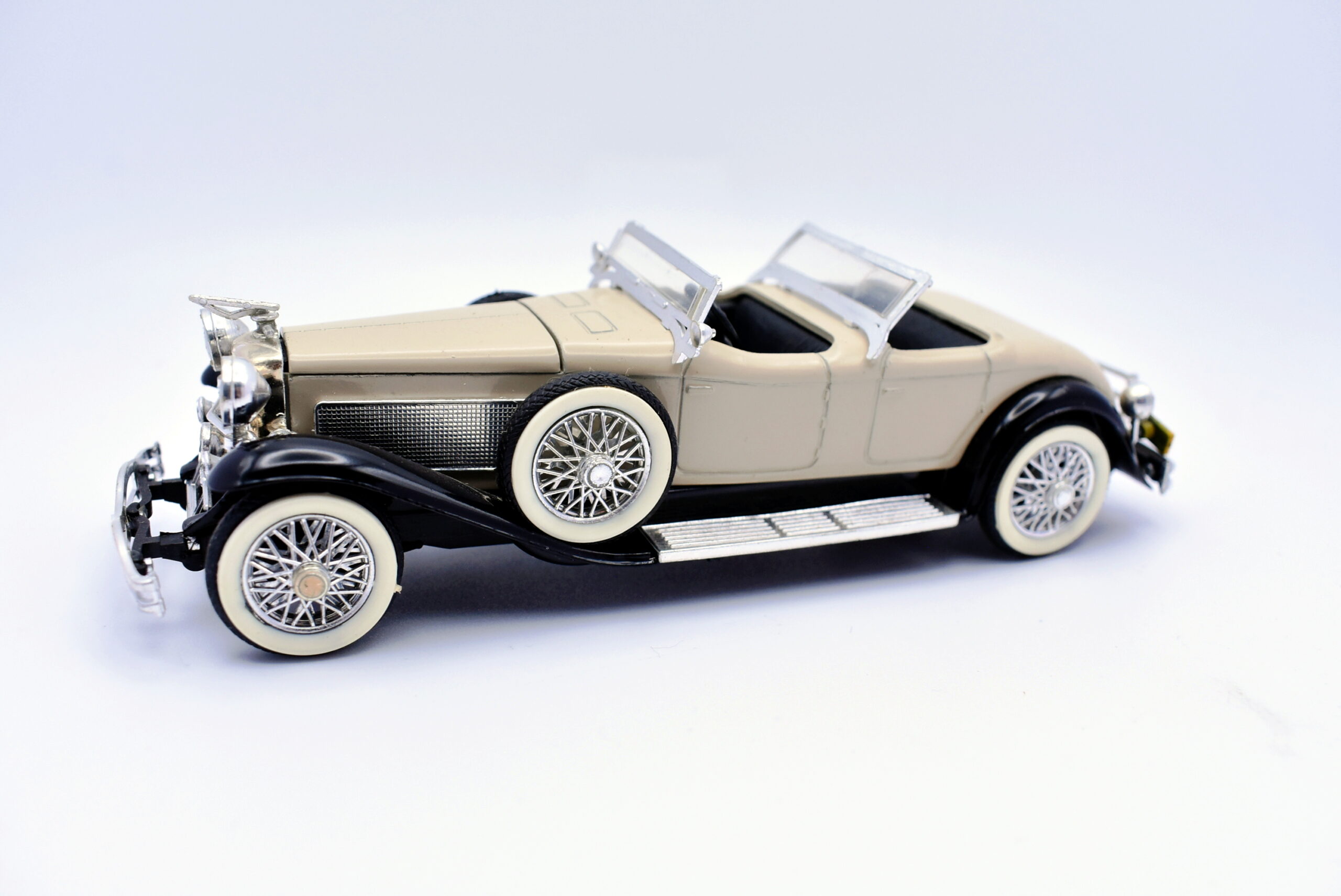 Modellino auto scala 1:43 Duesenmber SJ Torpedo Phaeton Rio diecast modellismo statico usati