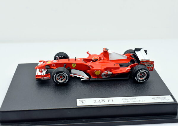 Modellino auto scala 1:43 FORMULA 1 Ferrari 248 F1 Schumacher Hot Wheels diecast modellismo