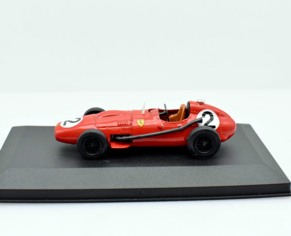 Modellino auto scala 1:43 FORMULA 1 Ferrari D246 Brumm diecast modellismo