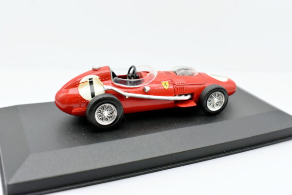 Modellino auto scala 1:43 FORMULA 1 Ferrari D246 Brumm diecast modellismo - immagine 3